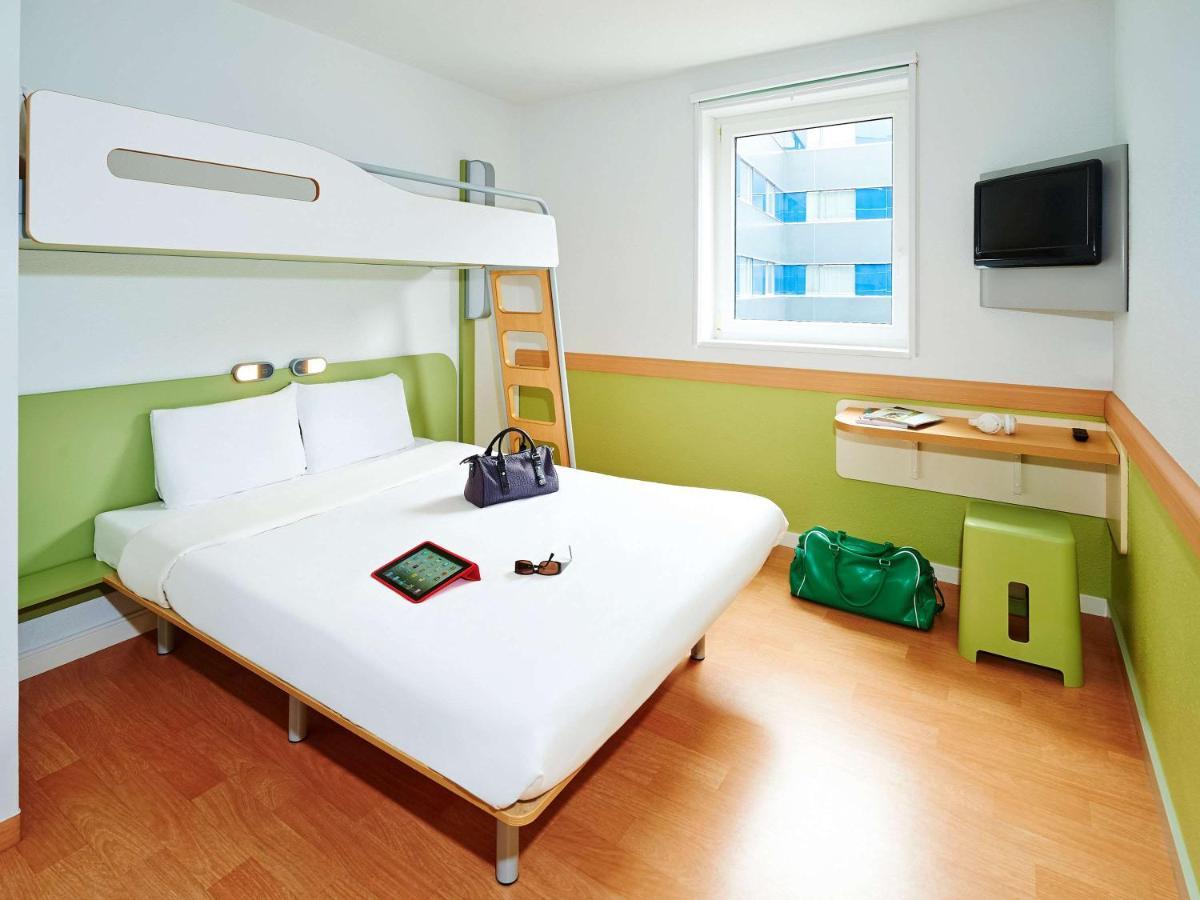 Ibis Budget ポンティヴィ エクステリア 写真