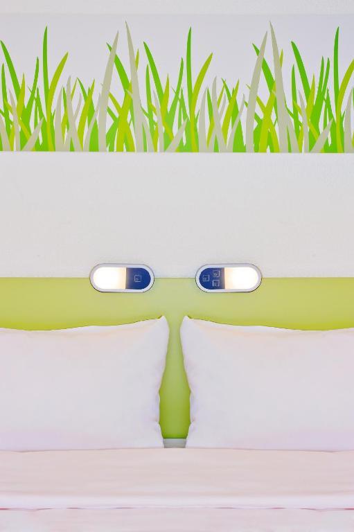 Ibis Budget ポンティヴィ 部屋 写真