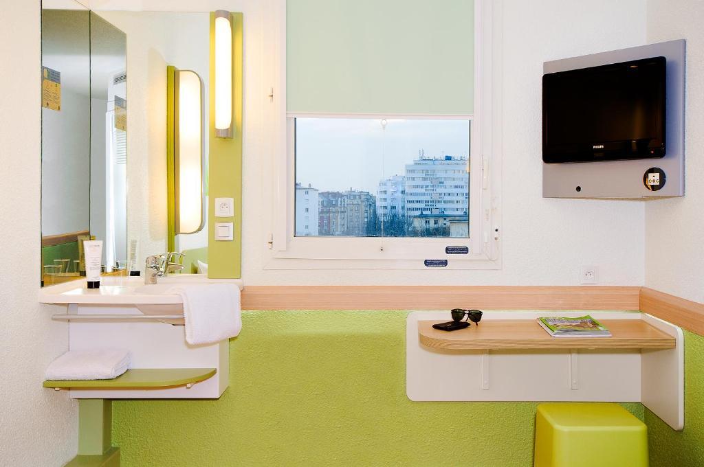 Ibis Budget ポンティヴィ 部屋 写真